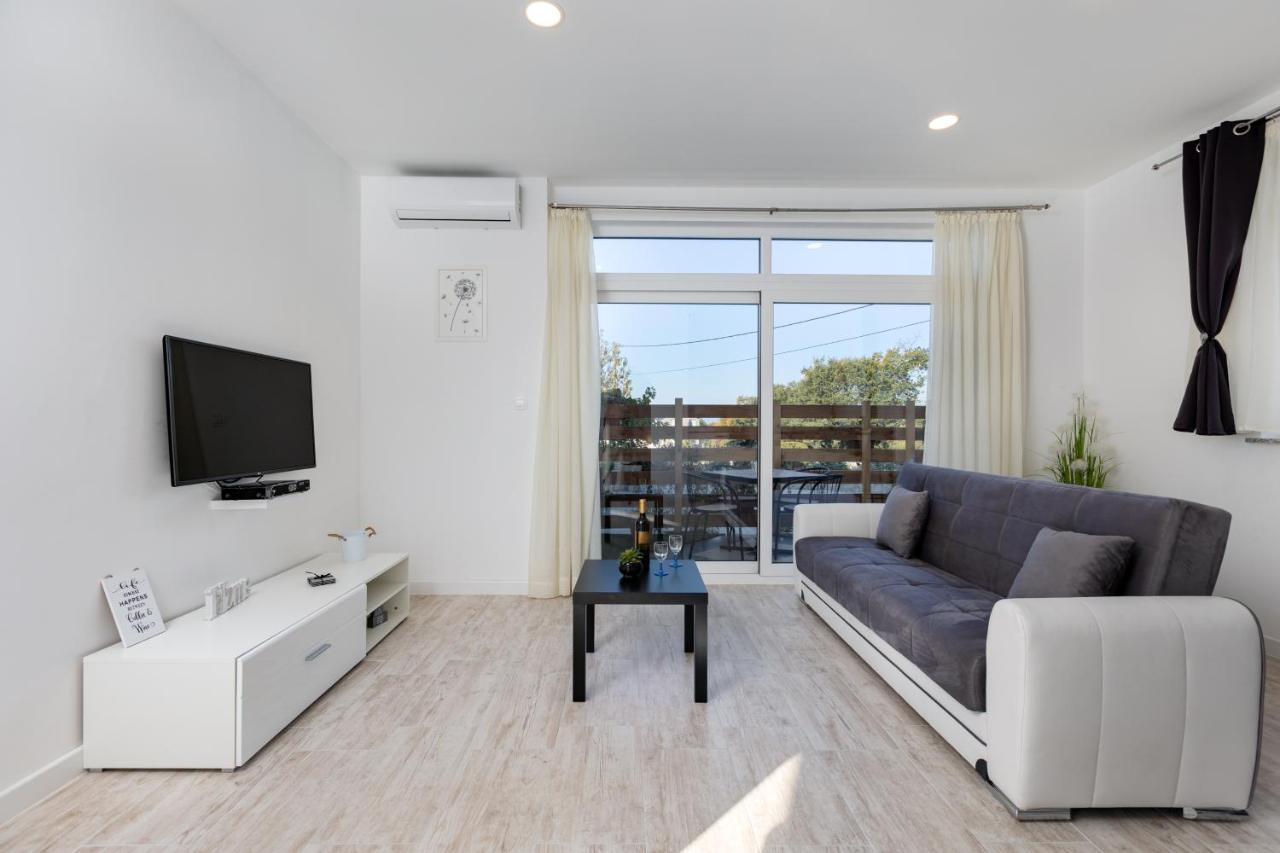 Apartments Meri Sveti Ivan  Extérieur photo