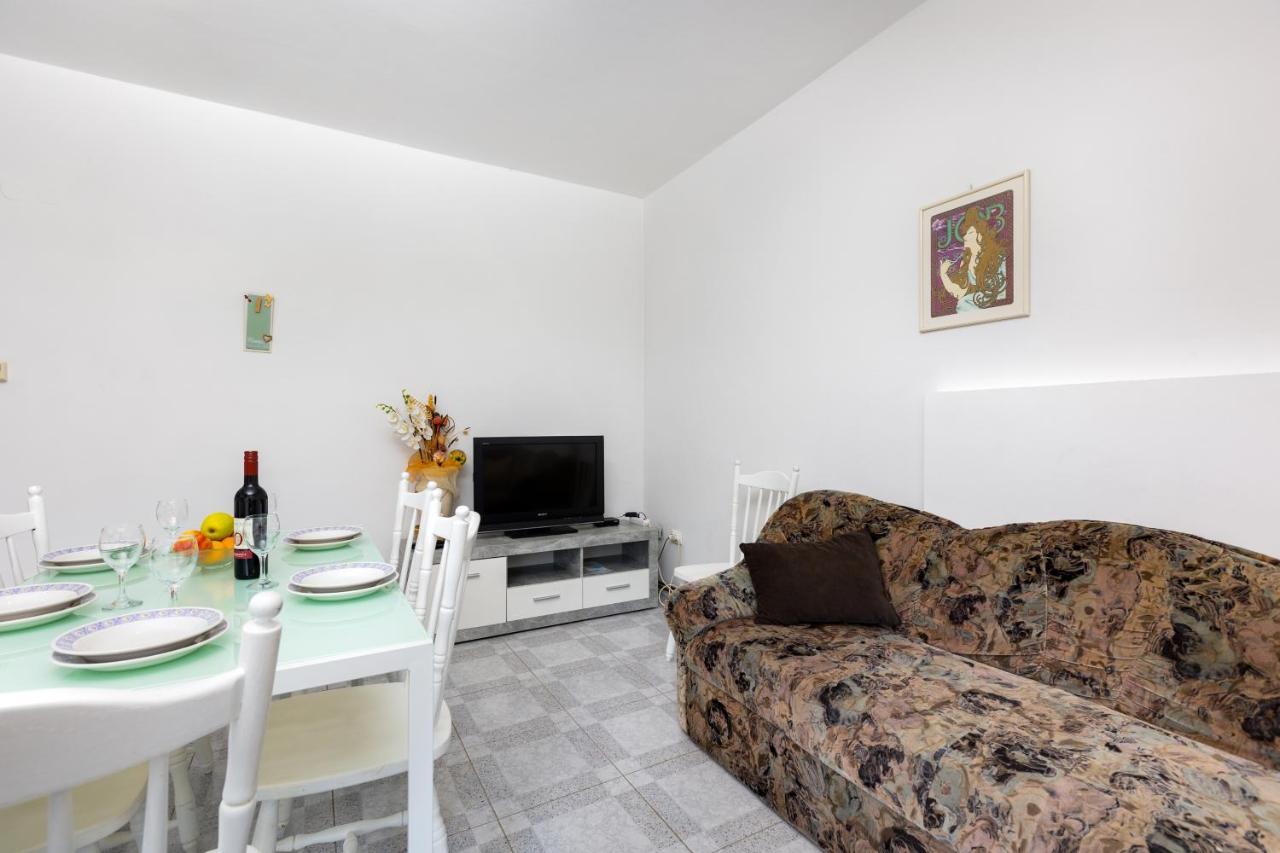 Apartments Meri Sveti Ivan  Extérieur photo